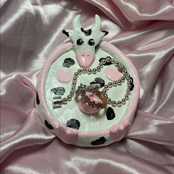 cow jewelry holder - Picture 2 of 2